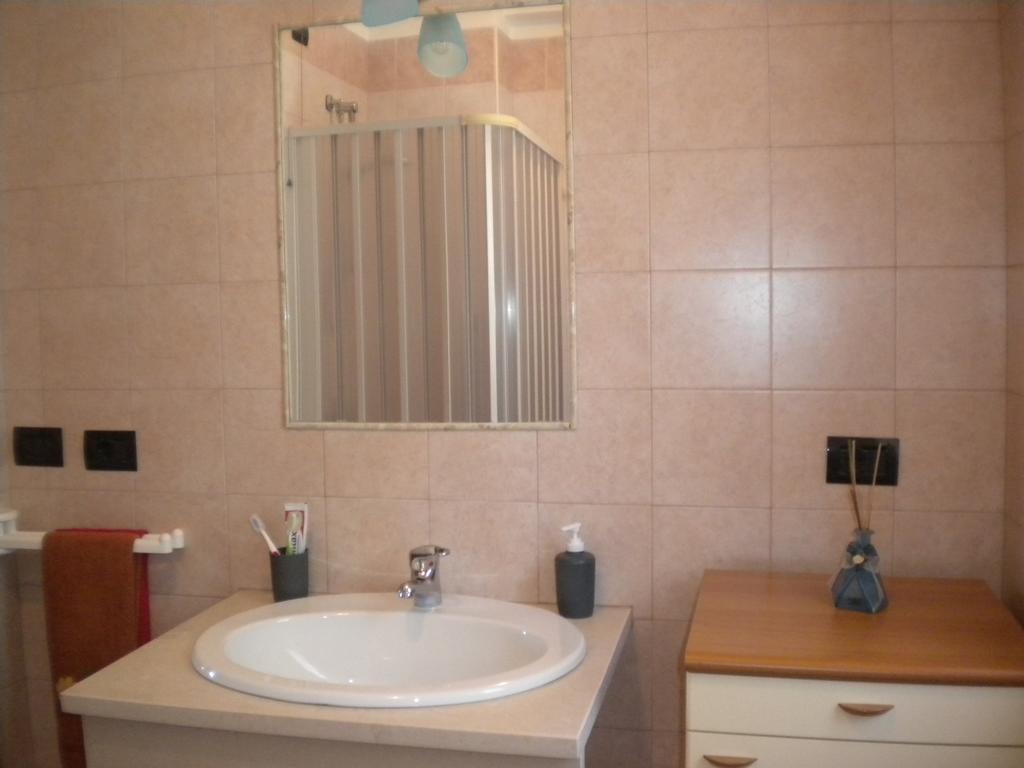 Blu Gargano House Bed and Breakfast Monte SantʼAngelo Kamer foto