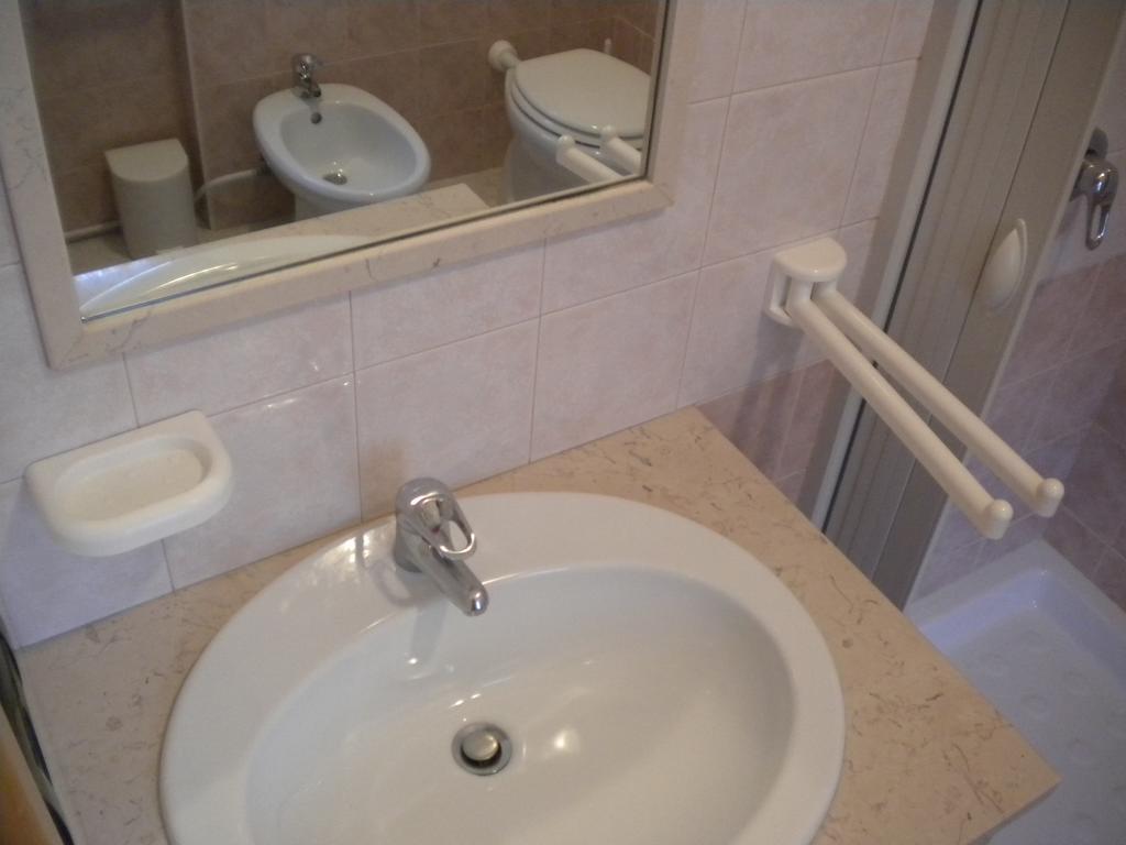Blu Gargano House Bed and Breakfast Monte SantʼAngelo Kamer foto